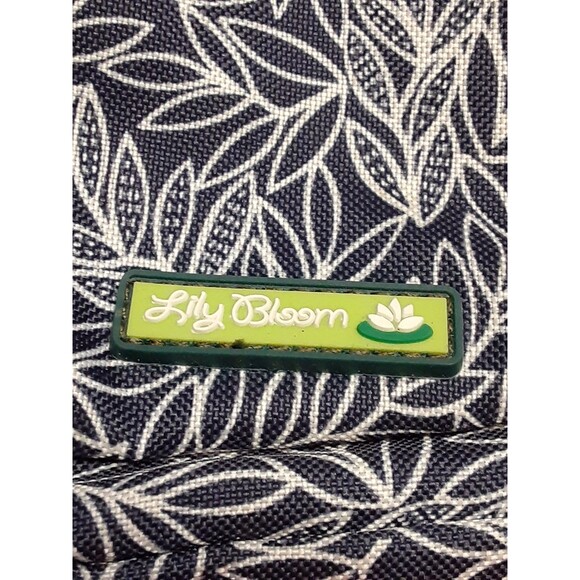 Lily Bloom Small Blue Wristlet Wallet RN#108833 100% Recycled Polyester - Picture 2 of 7